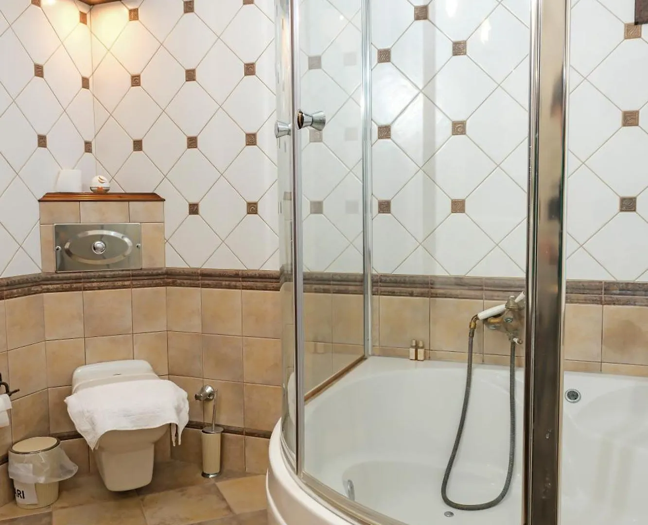 בית אירוח Çeşme Mai Alacati