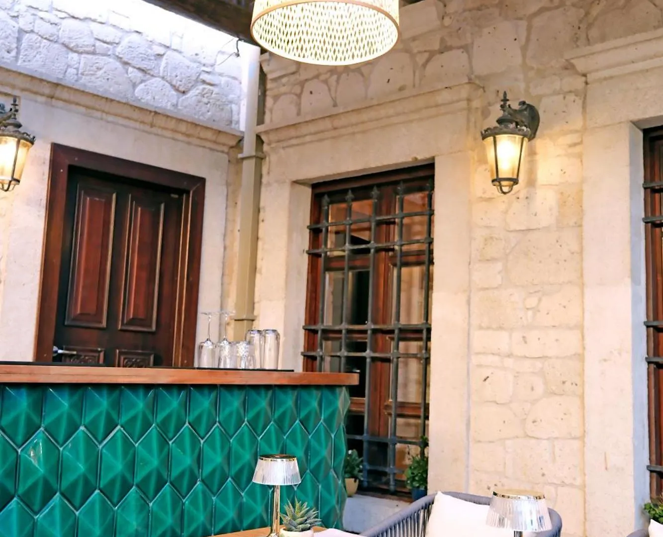 Çeşme Mai Alacati בית אירוח
