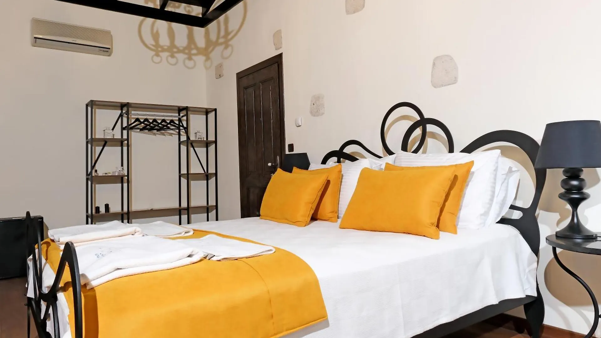 Çeşme Mai Alacati