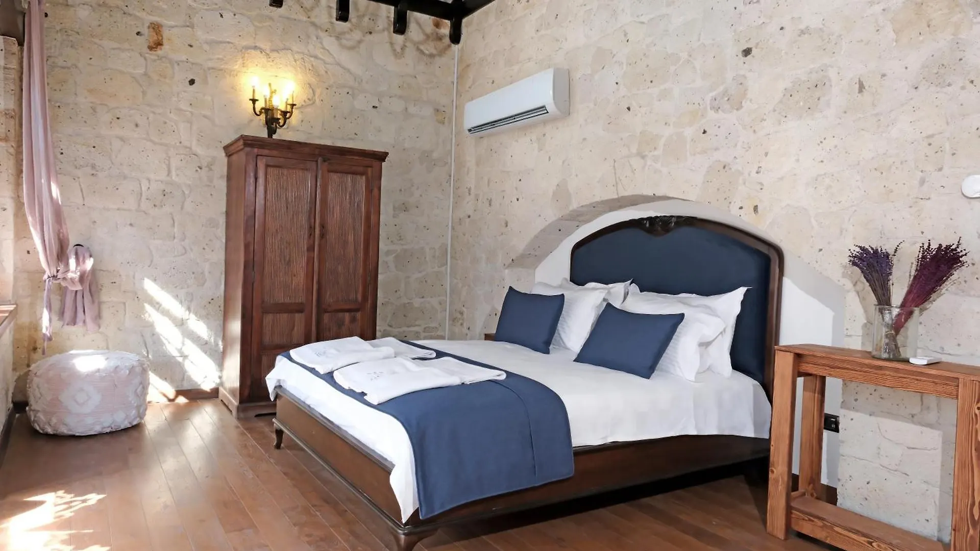 Çeşme Mai Alacati בית אירוח