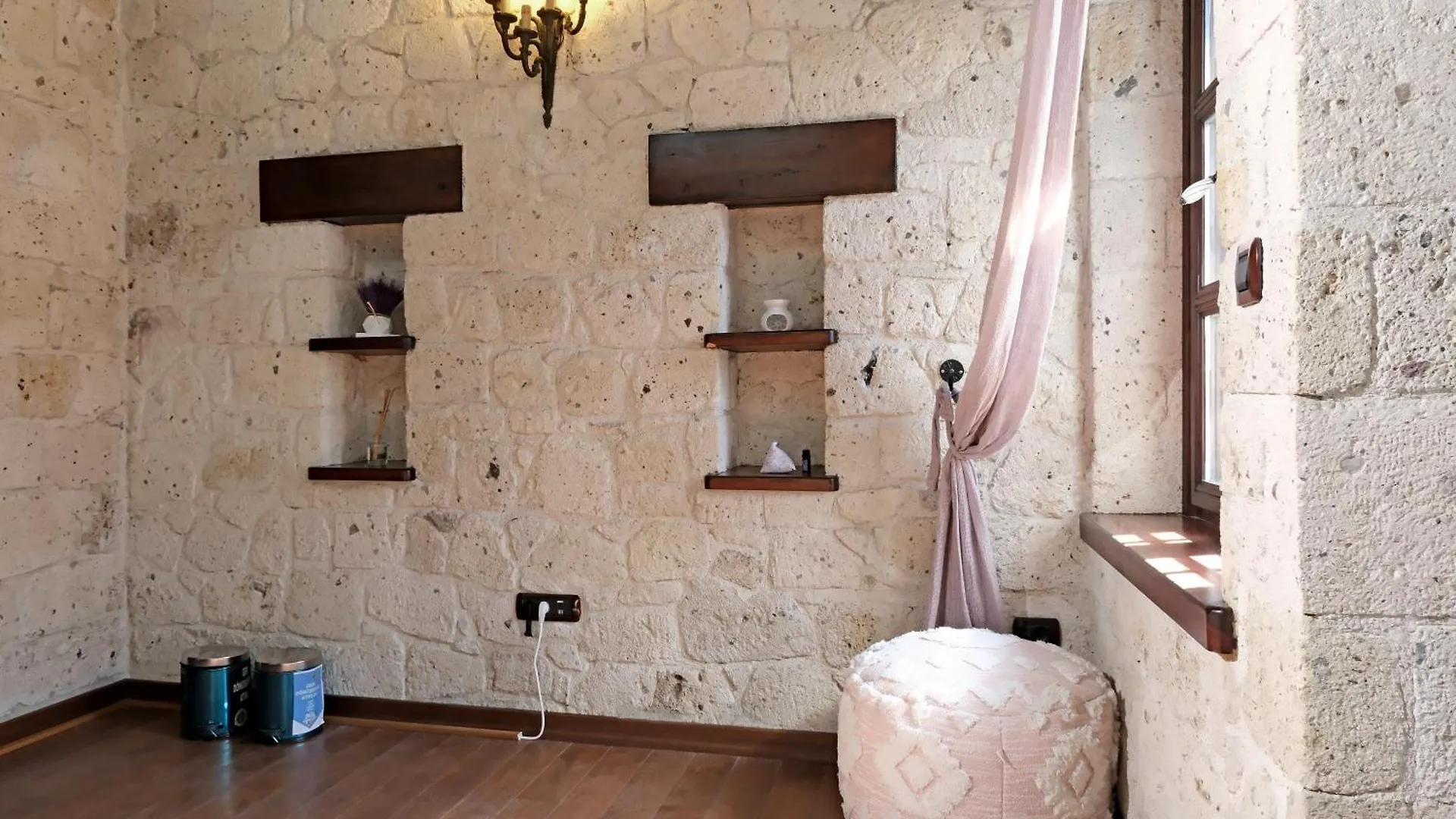 Çeşme Mai Alacati